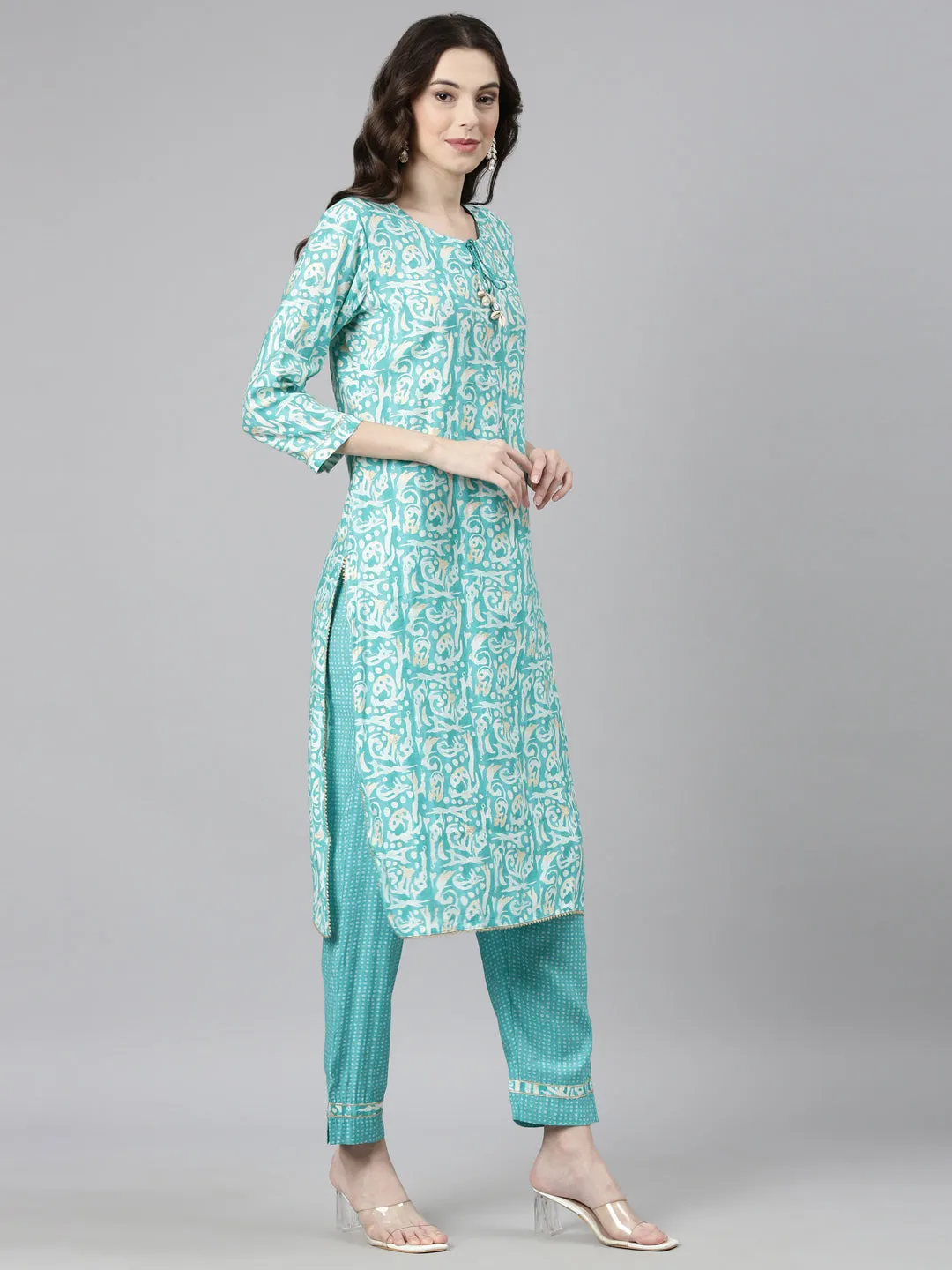 Neerus Sea Green Casual Textured Straight Kurta and Trousers With Dupatta