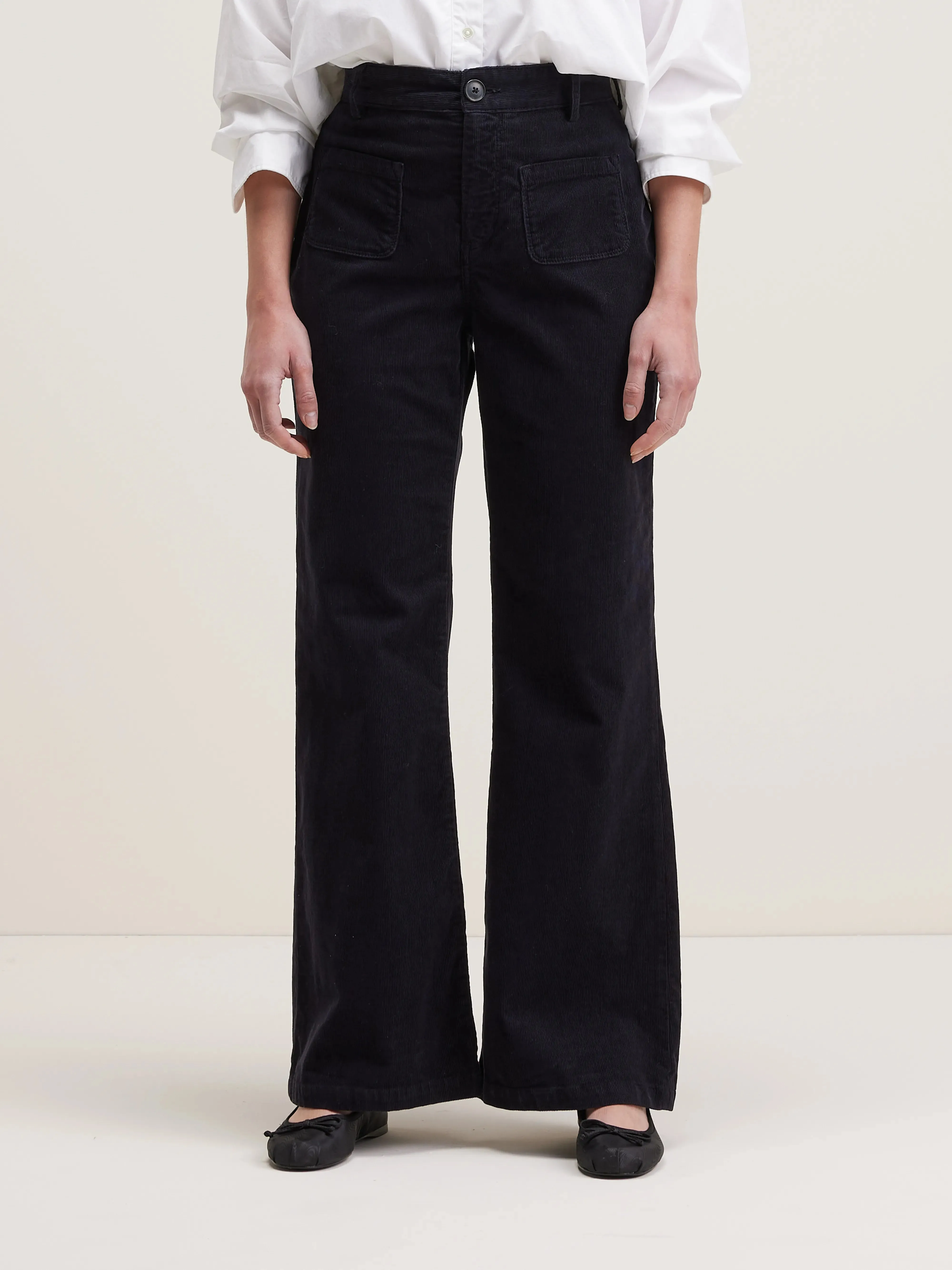 Park flared trousers (242 / W / BLACK BEAUTY)