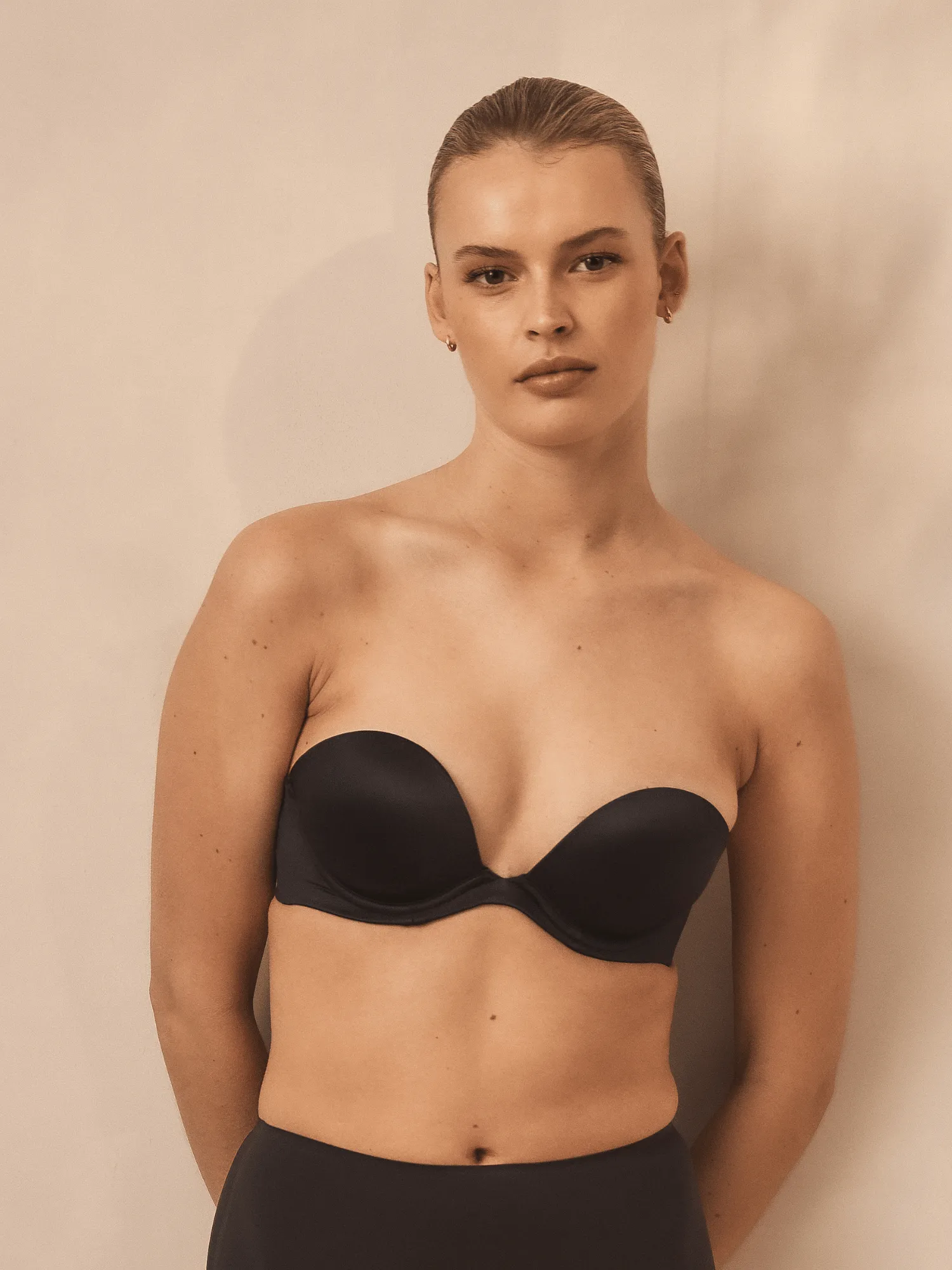 Refined 6-way Low Cut Strapless Bra - RL030A