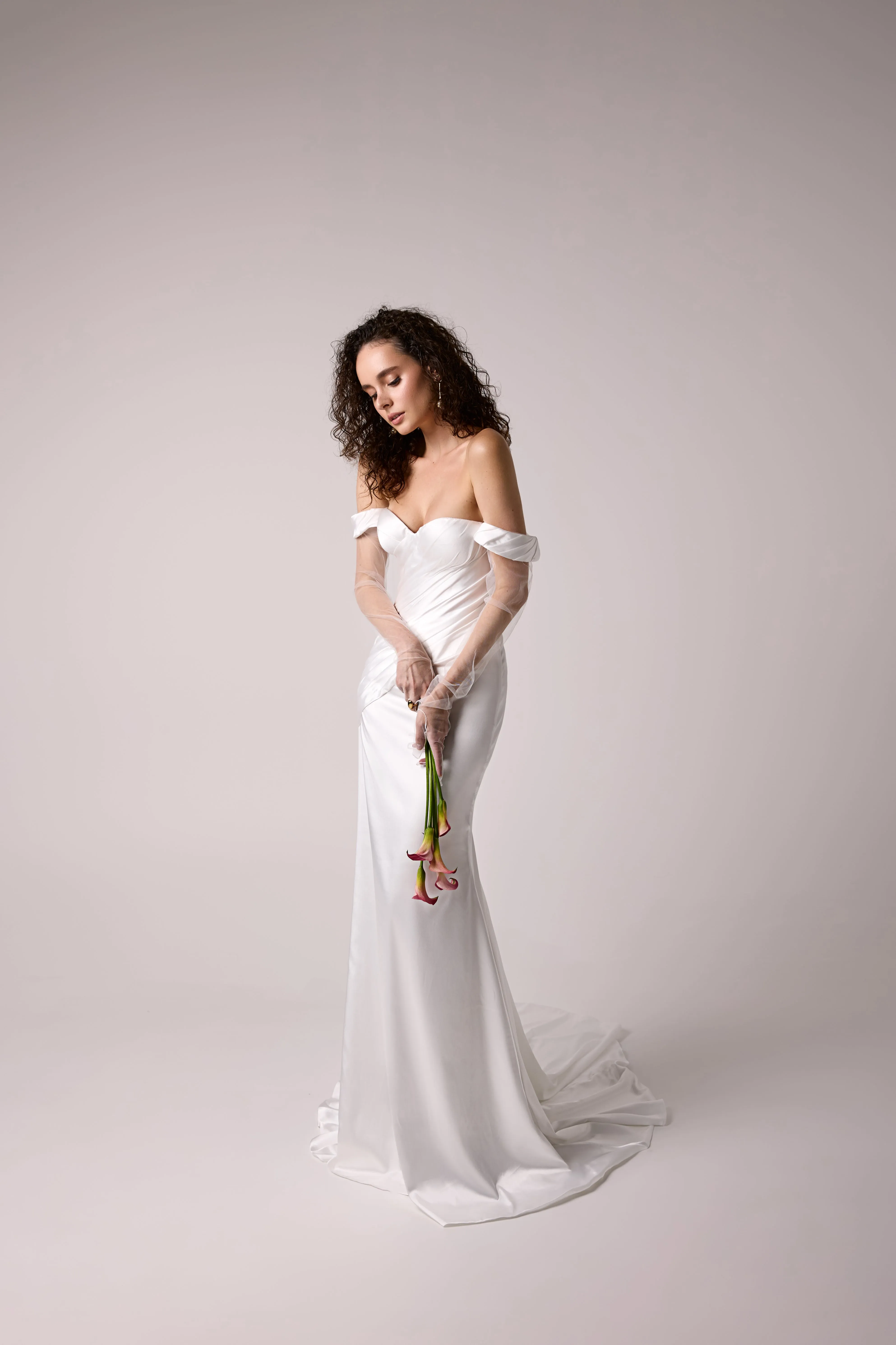 Refined Shiny Satin Trumpet Wedding Dress with Draped Corset